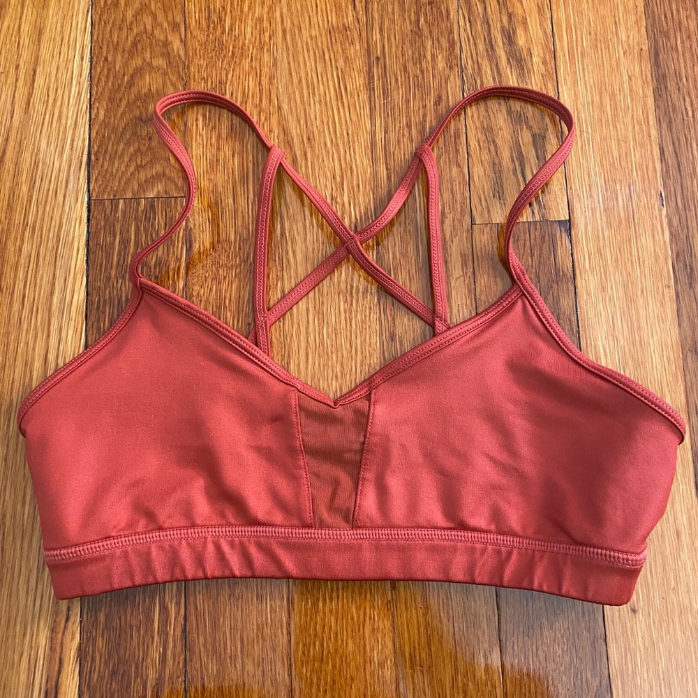 Alo Yoga Goddess Bra - Sun Baked Medium